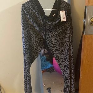 The matching pants that go with the top